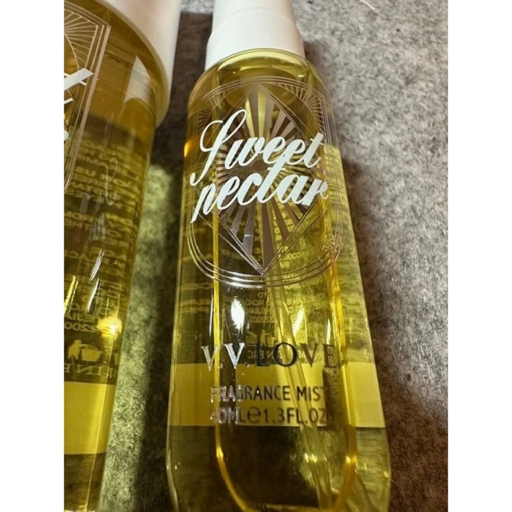 V.V. Love Sweet Nectar Fragrance Mist Set 90ml and 40ml Body Spray Duo Women